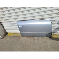 Предна дясна врата за Audi A6 C5 2.4 i Automat Sedan Предна дясна врата за Audi A6 C5 2.4 i Automat Sedan