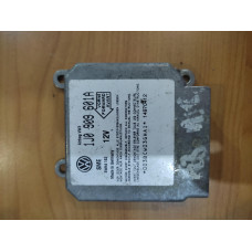Airbag модул за Audi A3 8L 1.8 i Airbag модул за Audi A3 8L 1.8 i
