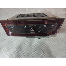 CD Changer за Mercedes E Class W 211 - кафяв