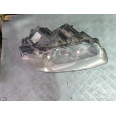 Преден десен фар за Ауди А8 Д3 / Audi A8 D3 4.2 i 335к.с.