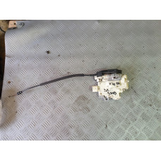 Задна лява брава за VW Passat B6 2.0 TDI Задна лява брава за VW Passat B6 2.0 TDI