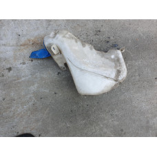 Казанче за течност за чистачки за VW Passat B5