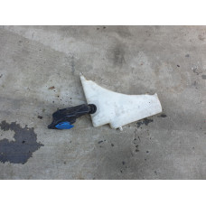 Казанче за течност за чистачки за Audi A4 B8