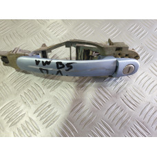 Предна лява външна дръжка за VW Passat B5 1.8 T комби Предна лява външна дръжка за VW Passat B5 1.8 T комби