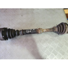 Предна лява полуоска за VW Passat B5 1.8 T комби