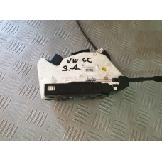 Задна дясна брава за VW Passat CC 2.0 TSI Задна дясна брава за VW Passat CC 2.0 TSI