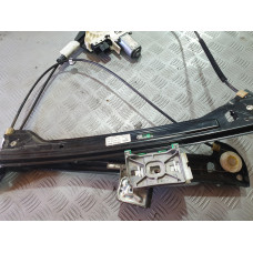 Преден десен стъклоповдигач за Ауди А5 8Т 2.7TDI Преден десен стъклоповдигач за Ауди А5 8Т 2.7TDI