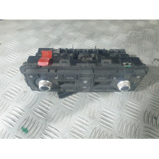 Управление за климатроник за Audi A8 D3 3.0TDI с подгряване Управление за климатроник за Audi A8 D3 3.0TDI с подгряване