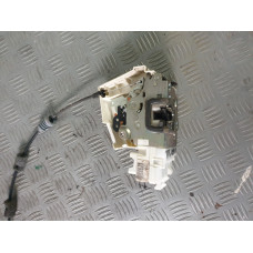 Задна лява брава за Mercedes ML 280 CDI W164 Задна лява брава за Mercedes ML 280 CDI W164