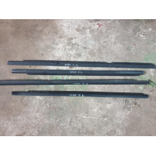 Горни външни лайсни - предна лява, предна дясна, задна лява, задна дясна за Mercedes ML 280 CDI W164 Горни външни лайсни - предна лява, предна дясна, задна лява, задна дясна за Mercedes ML 280 CDI W164