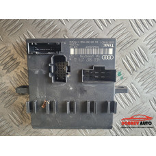 Преден комфорт модул за Audi A8 D3 4.2TDI Преден комфорт модул за Audi A8 D3 4.2TDI