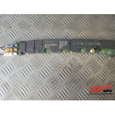 Антена - задно стъкло за Audi A8 D3