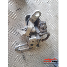 Предна дясна долна панта за VW Touran 1T Предна дясна долна панта за VW Touran 1T