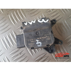 Моторче за клапа за парно за VW Passat CC - 3