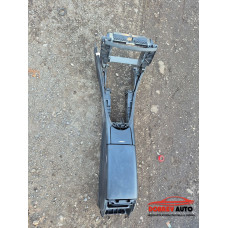 Преден подлакътник - барче за Mercedes CLS W219 Преден подлакътник - барче за Mercedes CLS W219