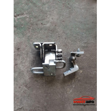 Панти за предна дясна врата за Audi A6 4F Панти за предна дясна врата за Audi A6 4F