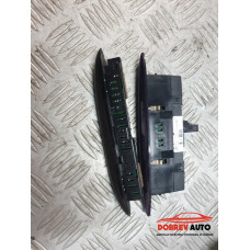 Дисплей Парктроник за Mercedes CLS 500 W219