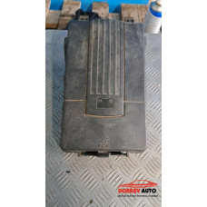 Капак акумулатор за VW Passat B7 1.6 TDI Капак акумулатор за VW Passat B7 1.6 TDI