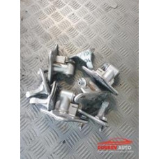 Панти за врати за Mercedes ML 280 W164 Панти за врати за Mercedes ML 280 W164