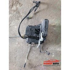 Брава предна дясна (десен волан) за Mercedes CLS W219