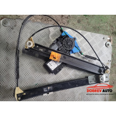 Стъклоподемник (преден ляв) за Audi A4 B7 Стъклоподемник (преден ляв) за Audi A4 B7