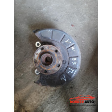 Шенкел (преден десен) за VW Passat B7