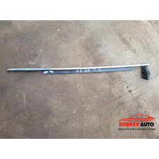 Водобранна лайсна (предна лява) за Audi A8 D4 Водобранна лайсна (предна лява) за Audi A8 D4