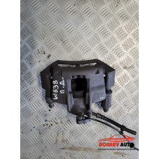 Спирачен апарат (преден десен) за Mercedes Vito W638 Спирачен апарат (преден десен) за Mercedes Vito W638