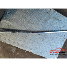 Водобранна лайсна (предна лява) за VW Passat B7 Водобранна лайсна (предна лява) за VW Passat B7