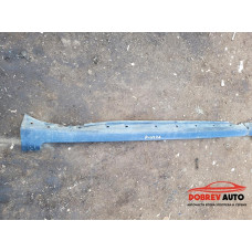 Праг (десен) за Audi A4 B7 Праг (десен) за Audi A4 B7