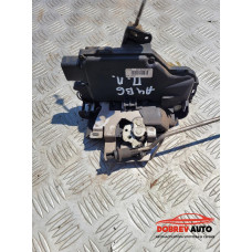 Брава (предна лява) за Audi A4 B6 Брава (предна лява) за Audi A4 B6