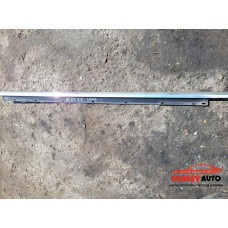 Водобранна лайсна (задна дясна - Long) за Audi A8 D3 6.0 W12 Водобранна лайсна (задна дясна - Long) за Audi A8 D3 6.0 W12