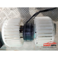 Моторче парно за Audi A8 D3 Моторче парно за Audi A8 D3