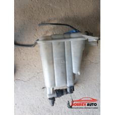 Казанче антифриз за Audi A4 B8 2.0 TFSI Казанче антифриз за Audi A4 B8 2.0 TFSI