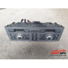 Управление климатроник за Audi A6 C6 (4F) Управление климатроник за Audi A6 C6 (4F)