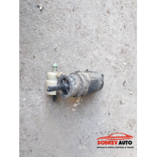 Помпичка чистачки за Audi A6 C6 (4F) Помпичка чистачки за Audi A6 C6 (4F)