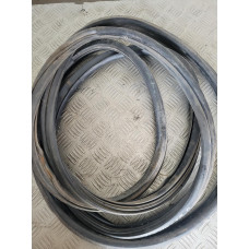 Уплътнение врата (предна дясна) за Mercedes Viano W639