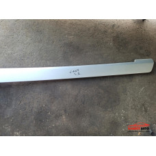 Външна лайсна (средна - лява) за Mercedes Viano W639