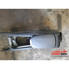 Подлакътник за Mercedes ML Class W164 Подлакътник за Mercedes ML Class W164