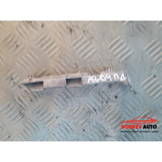 Държач броня (преден десен) за Audi A8 D4