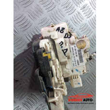 Брава (предна дясна) с безключово палене за Audi A8 D3 4.2 TDI Брава (предна дясна) с безключово палене за Audi A8 D3 4.2 TDI