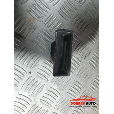 Бутон заден капак (външен) за Audi A8 D3 4.2 TDI Бутон заден капак (външен) за Audi A8 D3 4.2 TDI