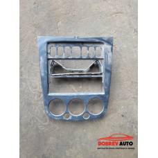 Лайсна централна конзола за Mercedes Vaneo W414