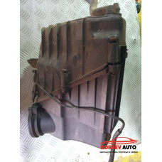 Кутия въздушен филтър за Audi A8 D3 4.2 FSI Long Кутия въздушен филтър за Audi A8 D3 4.2 FSI Long