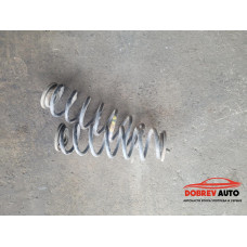 Задни пружини за VW Passat B7 Комби