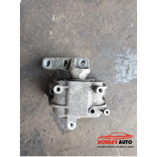 Тампон двигател (ляв) за VW CC 2.0 TDI