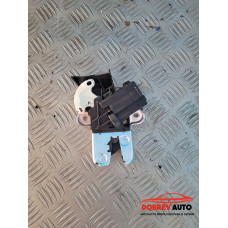 Брава (заден капак) за VW CC 2.0 TDI Брава (заден капак) за VW CC 2.0 TDI