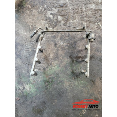 Бензинов рейл (с дюзи) за Audi A8 D3 4.2 FSI