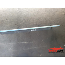 Водобранна лайсна (задна дясна) за Audi Q7 4L Водобранна лайсна (задна дясна) за Audi Q7 4L