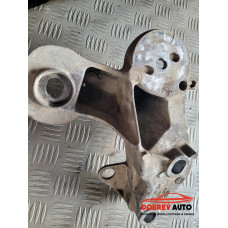 Дясна лапа мотор за Audi A6 C6 (4F) 4.2i